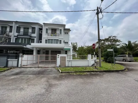 Ruginya Lepas Peluang! Rumah Corner Lot Kepayang Heights Seremban Below MV RM150k