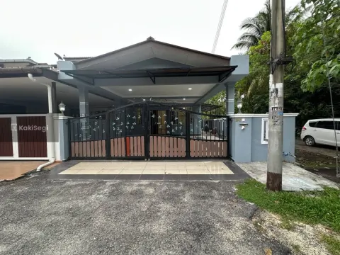 Rumah Teres End Lot  Renovated Bandar Tasik Kesuma Semenyih (Freehold)