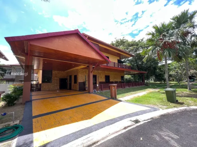 Miliki Banglo Corner Lot Paling Rare Tepi Lagoon, Glenmarie Cove