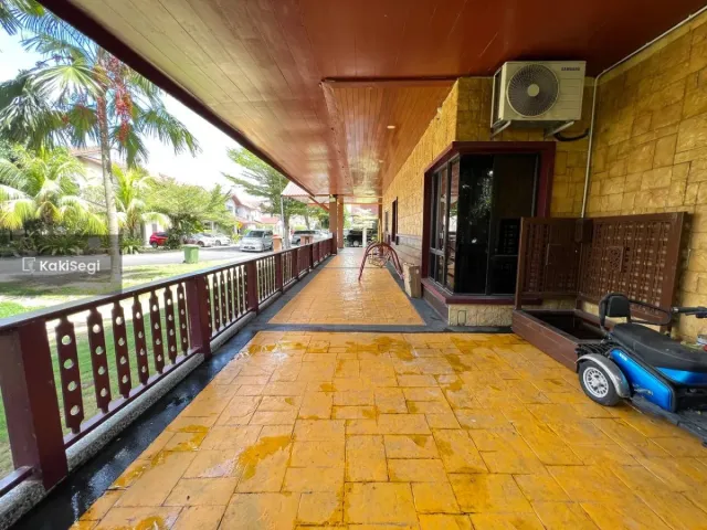 Miliki Banglo Corner Lot Paling Rare Tepi Lagoon, Glenmarie Cove