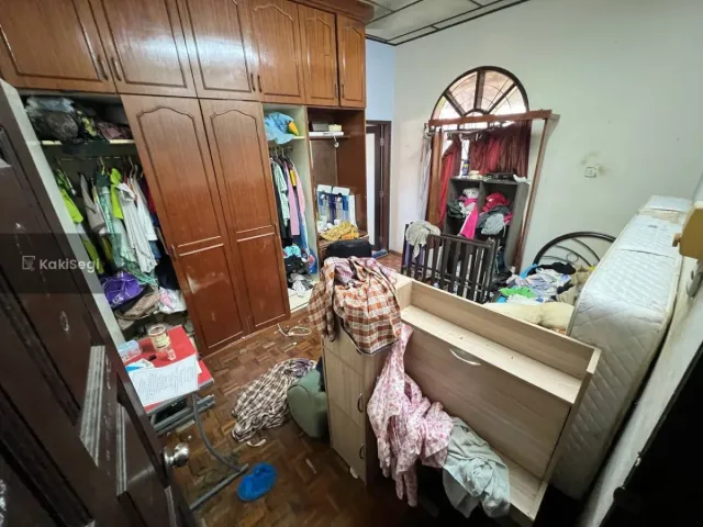 Miliki Ketenangan Hidup: Banglo 2 Tingkat Seksyen 3 Bandar Baru Bangi – Jalan Kaki ke Sekolah & Surau!