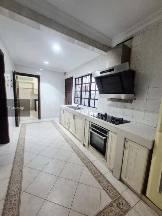 Rumah Impian Keluarga: Semi-D Corner Lot Saujana Impian Kajang