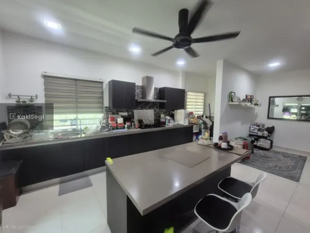 "Puas Hati Tengok Laman Luas Macam Ni! Corner Lot 2 Tingkat Nilai Impian, Tinggal Masuk Cuci Kaki!"