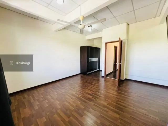 Stres Cari Rumah Murah? Ini Teres 2 Tingkat Facing Open di Taman Salak Perdana, Sepang – RM90K Bawah Market Value! (Bebas Banjir & Siap Kabinet Dapur)