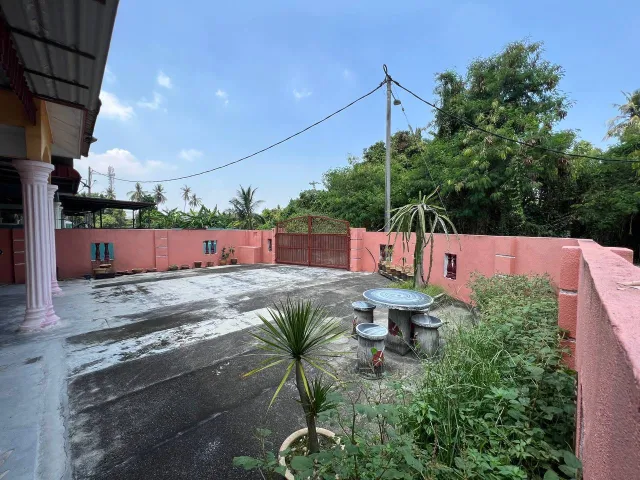Rumah Corner Lot Luas di Kapar | Facing Open & Siap Renovate | RM680k
