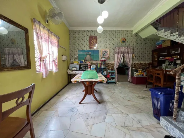 Rumah Corner Lot Luas di Kapar | Facing Open & Siap Renovate | RM680k
