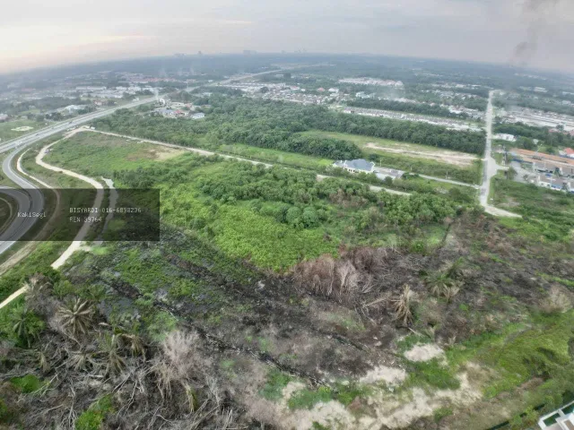 Pening Cari Tanah Murah Tepi Highway? Tanah Rata 1.7 Ekar di Teluk Panglima Garang Ini Sedia Dijual, Harga Berbaloi Sumpah Tak Rugi!