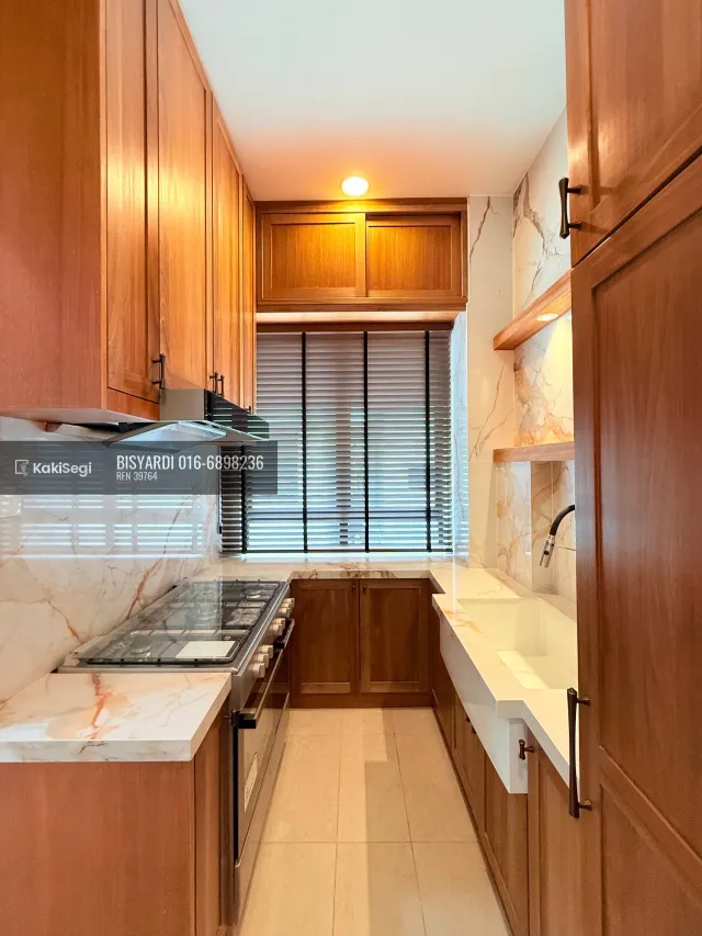 "Rasa Macam Rumah Baru! End Lot Mewah Fully Renovated di Cyberjaya – Tak Pernah Diduduki, Masuk Cuci Kaki Sahaja!"