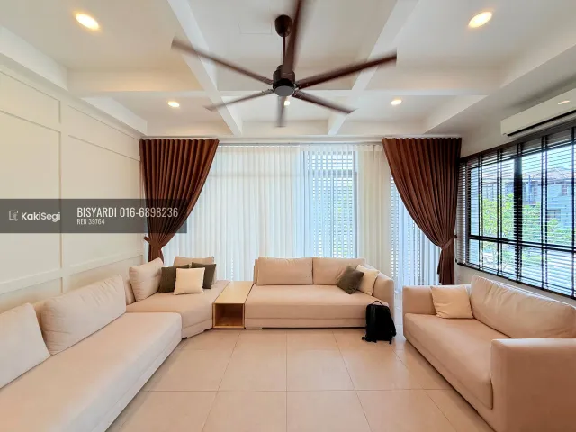 "Rasa Macam Rumah Baru! End Lot Mewah Fully Renovated di Cyberjaya – Tak Pernah Diduduki, Masuk Cuci Kaki Sahaja!"