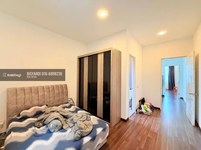 Rugi Lepas! Rumah Corner Lot Terbesar di Garden Homes Ebonylane Semenyih Untuk Dijual
