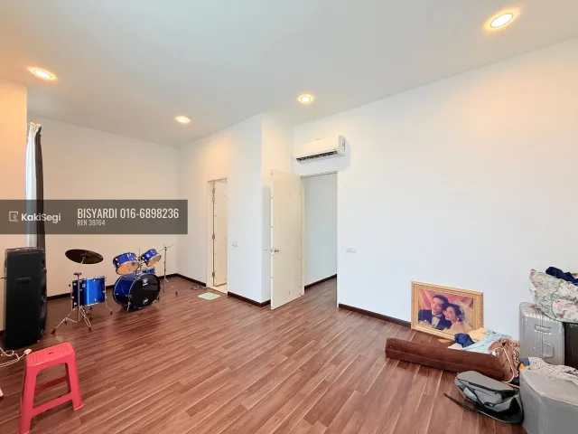 Rugi Lepas! Rumah Corner Lot Terbesar di Garden Homes Ebonylane Semenyih Untuk Dijual