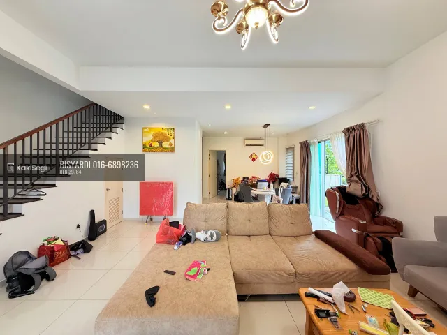 Rugi Lepas! Rumah Corner Lot Terbesar di Garden Homes Ebonylane Semenyih Untuk Dijual