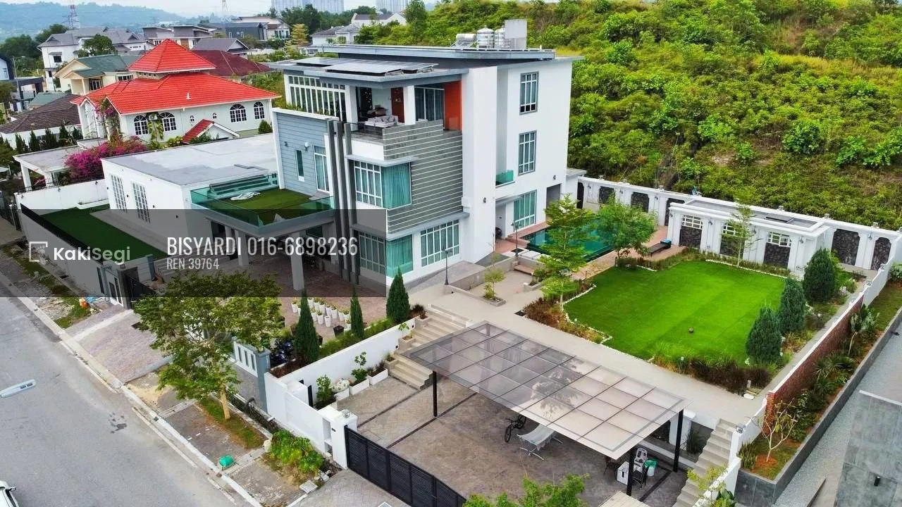 Putra Hill Bangi: Banglo Mewah Eksklusif 18,000 sqft Freehold Untuk Dijual