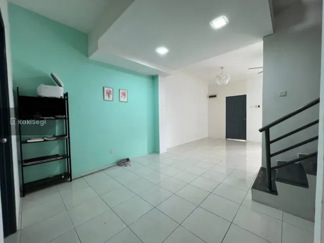 Rasa Tenang Ada Laman Sendiri! Teres 2 Tingkat Salak Perdana Sepang [Freehold & Extra 10ft Tanah]