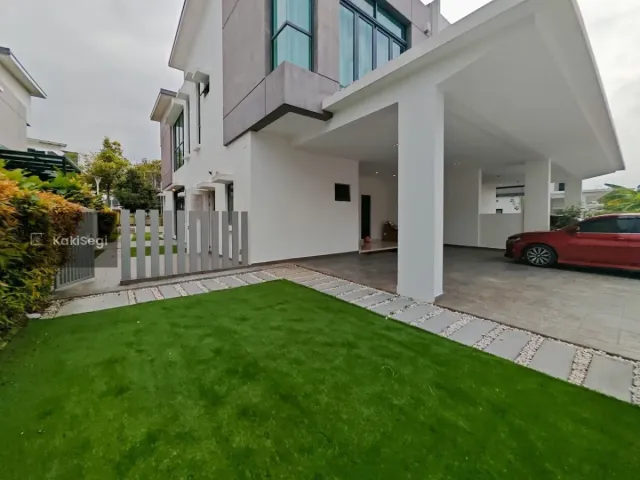 "Penat Dengan Kesesakan? Miliki Rumah Impian Sejati Residences Cyberjaya, Terus Depan Playground!"