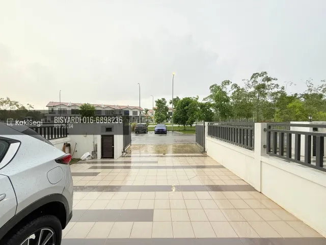 STRES CARI RUMAH BANGI? Ini Teres 2 Tingkat Kasih Residence Setia Alam Sari – Cantik, Luas & Facing Open!