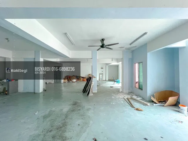 Rugi Lepas Peluang! Wisma 3 Tingkat Tepi Jalan Utama Bandar Tun Razak Cheras