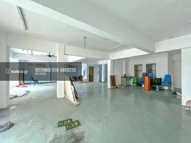 Rugi Lepas Peluang! Wisma 3 Tingkat Tepi Jalan Utama Bandar Tun Razak Cheras