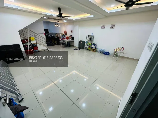 Selesa & Strategik! Rumah Teres Suria Warisan Sepang, Berbaloi Dekat KLIA