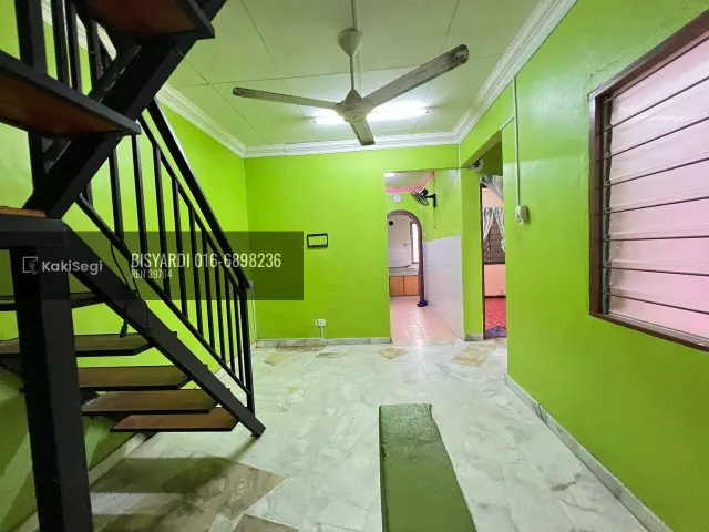 "Penat Menyewa? Miliki Rumah Teres Siap Renovate di Salak Tinggi Sepang, Free Cat Baru & Harga Nego!"