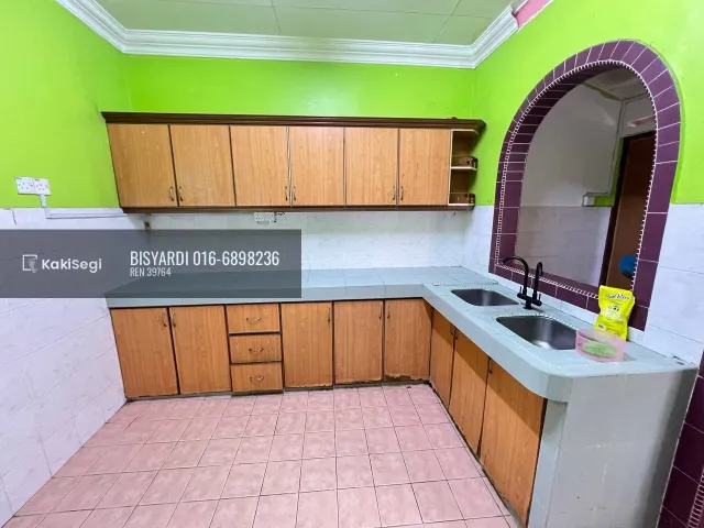 "Penat Menyewa? Miliki Rumah Teres Siap Renovate di Salak Tinggi Sepang, Free Cat Baru & Harga Nego!"