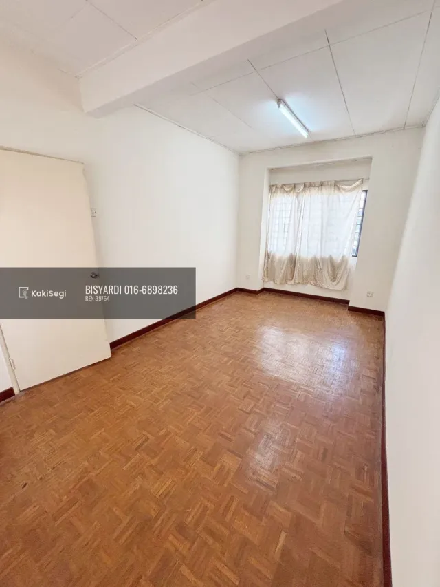 "Rumah Impian Poket Selamat: End Lot 2 Tingkat Ada Tanah, Bandar Tasik Kesuma Semenyih [Freehold & Murah]"