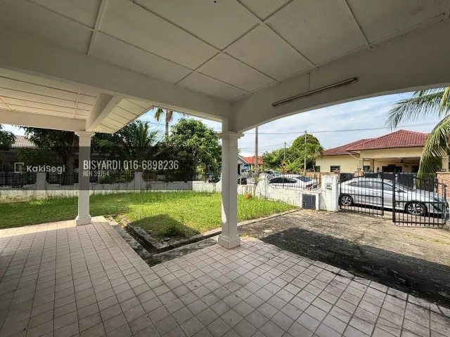 "Puas Hati Tengok Laman Luas Macam Ni! Semi-D Corner Lot Taman Seroja, Sepang – Lokasi Strategik Dekat Sekolah!"