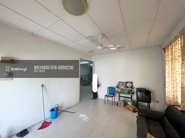 "Puas Hati Tengok Laman Luas Macam Ni! Semi-D Corner Lot Taman Seroja, Sepang – Lokasi Strategik Dekat Sekolah!"