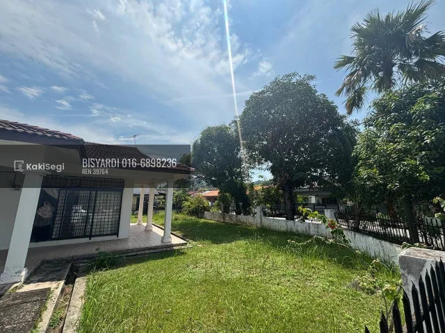 "Puas Hati Tengok Laman Luas Macam Ni! Semi-D Corner Lot Taman Seroja, Sepang – Lokasi Strategik Dekat Sekolah!"