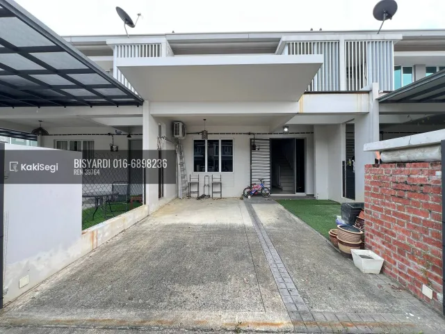 Rumah Teras 2 Tingkat Freehold di Salak Perdana, Sepang. Dekat KLIA, ERL & Nilai. Hubungi Ady!