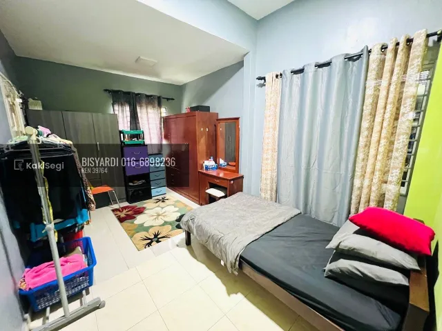 Idaman Keluarga Besar: Teras 3 Tingkat Setapak Ria Ada Tanah Tepi!