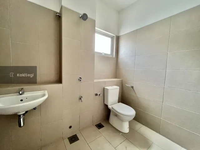 "[FOR SALE] Rumah Corner Lot Tanah Luas Serene Heights Semenyih — Facing Playground (Freehold)"
