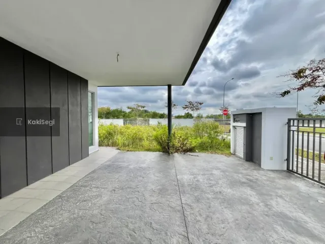 "[FOR SALE] Rumah Corner Lot Tanah Luas Serene Heights Semenyih — Facing Playground (Freehold)"
