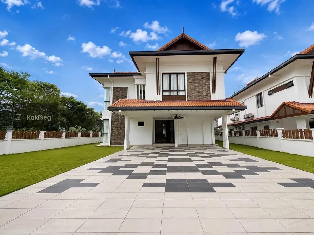 Banglo Mewah 2 Tingkat Pemandangan Tasik di Setia Alam Sari, Bangi (Fully Furnished RM1 Juta)