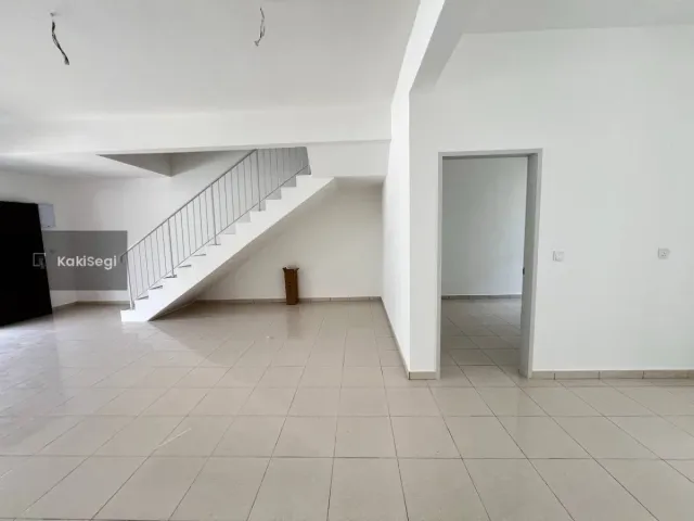 Rumah Teres Baru M Senyumia, Bandar Baru Salak Tinggi Sepang!