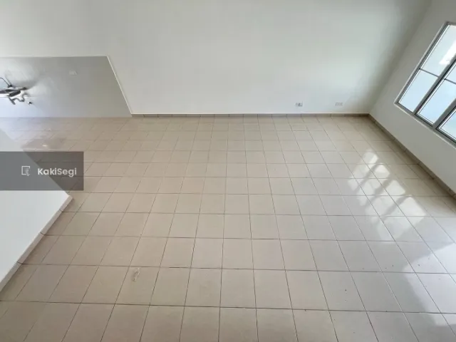 Rumah Teres Baru M Senyumia, Bandar Baru Salak Tinggi Sepang!