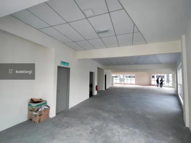 Lubuk Duit Terhad! Corner Lot Shoplot Bandar Puteri Bangi Untuk Dijual – GF Dah Ada Penyewa!