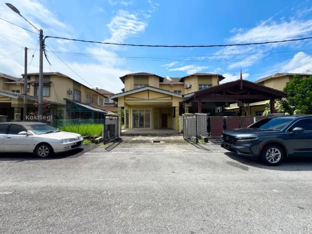 "Stress Cari Rumah Besar? Miliki Semi D Baru & Murah di Taman Dahlia, Salak Tinggi Sepang – Harga Runding Selesai!"