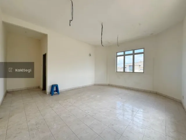 "Stress Cari Rumah Besar? Miliki Semi D Baru & Murah di Taman Dahlia, Salak Tinggi Sepang – Harga Runding Selesai!"