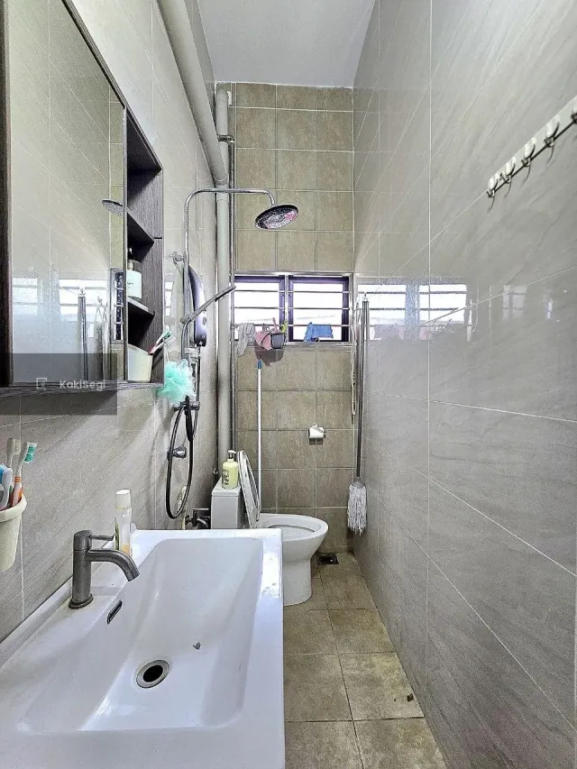 "Jangan Lepaskan Peluang! Rumah Corner Lot Non-Bumi di Ampang Indah Akhirnya Dijual, Luas 1,980 Sqft Dekat LRT!"