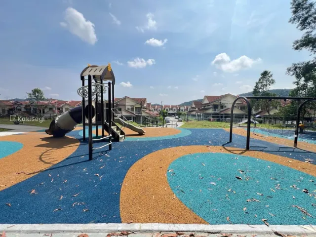 [FACING OPEN] Rumah Teres 2 Tingkat Murah Taman Salak Perdana Sepang – RM400K Nett