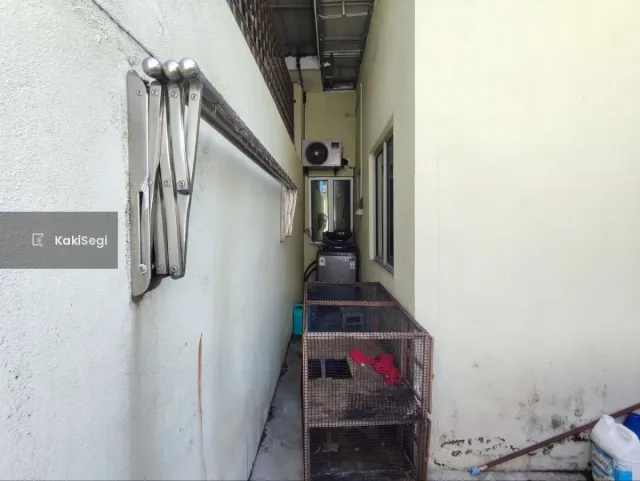 Endlot parking banyak! Tmn Ampangan! untuk Bumi