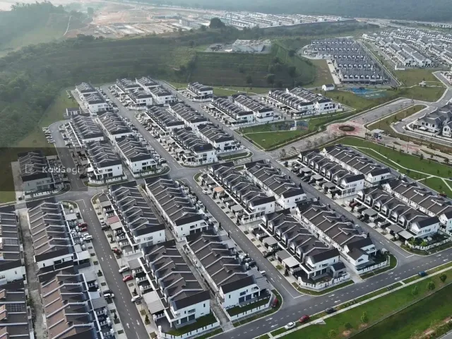 CORNER LOT SERENIA, SEPANG - LUAS SANGAT!!