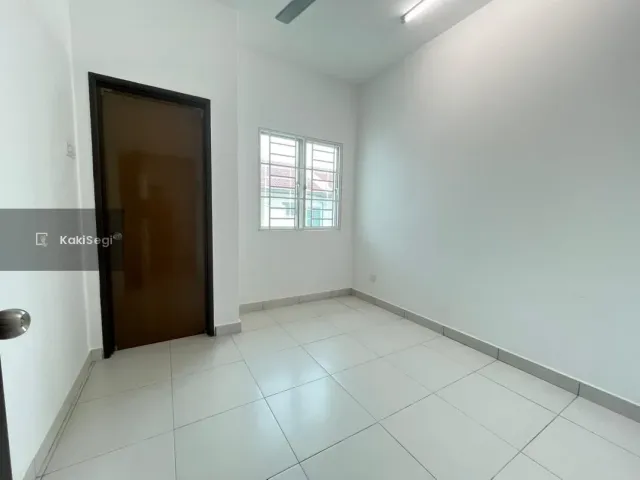 ENDLOT-Parking banyak-Semenyih
