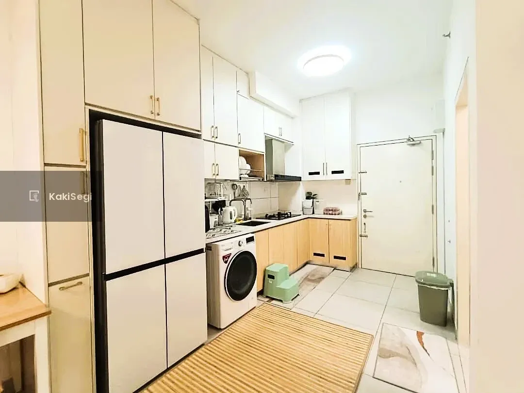 CANTIK-FREEHOLD-BWH 300K - Residensi Rimbun, Kajang