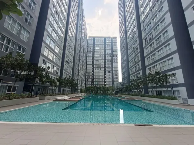 CANTIK-FREEHOLD-BWH 300K - Residensi Rimbun, Kajang