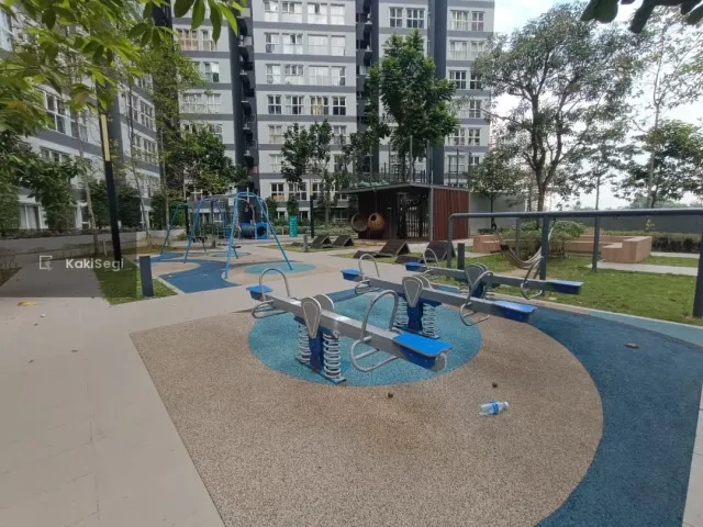 CANTIK-FREEHOLD-BWH 300K - Residensi Rimbun, Kajang