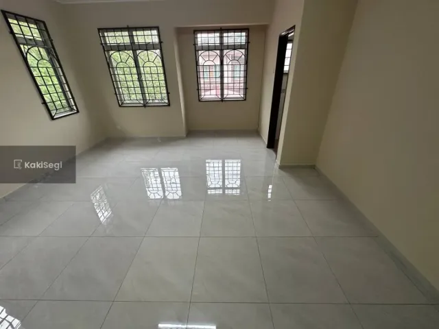 Rumah Teres End Lot  Renovated Bandar Tasik Kesuma Semenyih (Freehold)