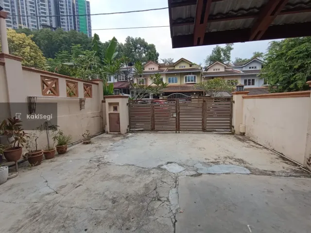 2.5 Storey Taman Equine, Seri Kembangan