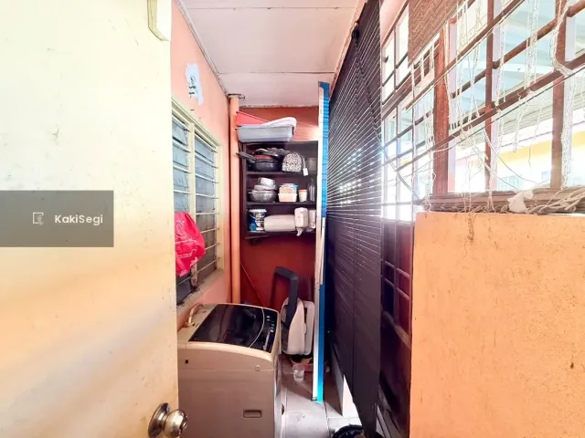 Enstek Teres 1 tgkt - Kitchen Cab, Loteng dan FREEHOLD!